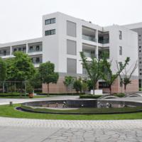 苏州港大思培科技职业学院logo
